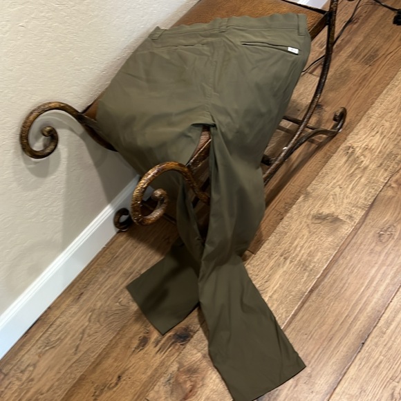 Like New Orvis Stretch 6 Pocket Trail-ready Casual Pants for the way you live! - Picture 2 of 8